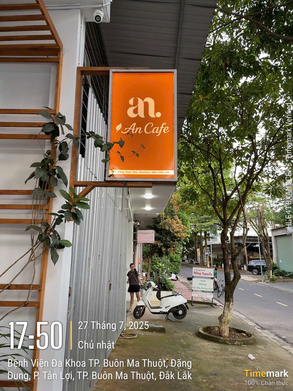 Bảng Hiệu Hộp Đèn Dài Bảng Hiệu Hộp Đèn Dài